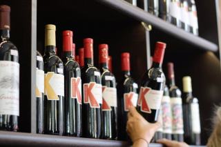 Wine Serving Temperature: The Complete Guide