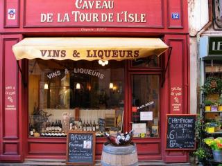 Wine vintage guide to great and difficult years