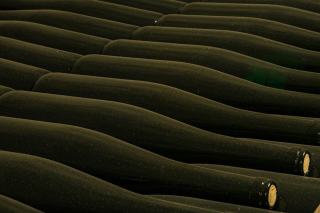 Wine Gifts: Choosing the Perfect Bottle to Offer